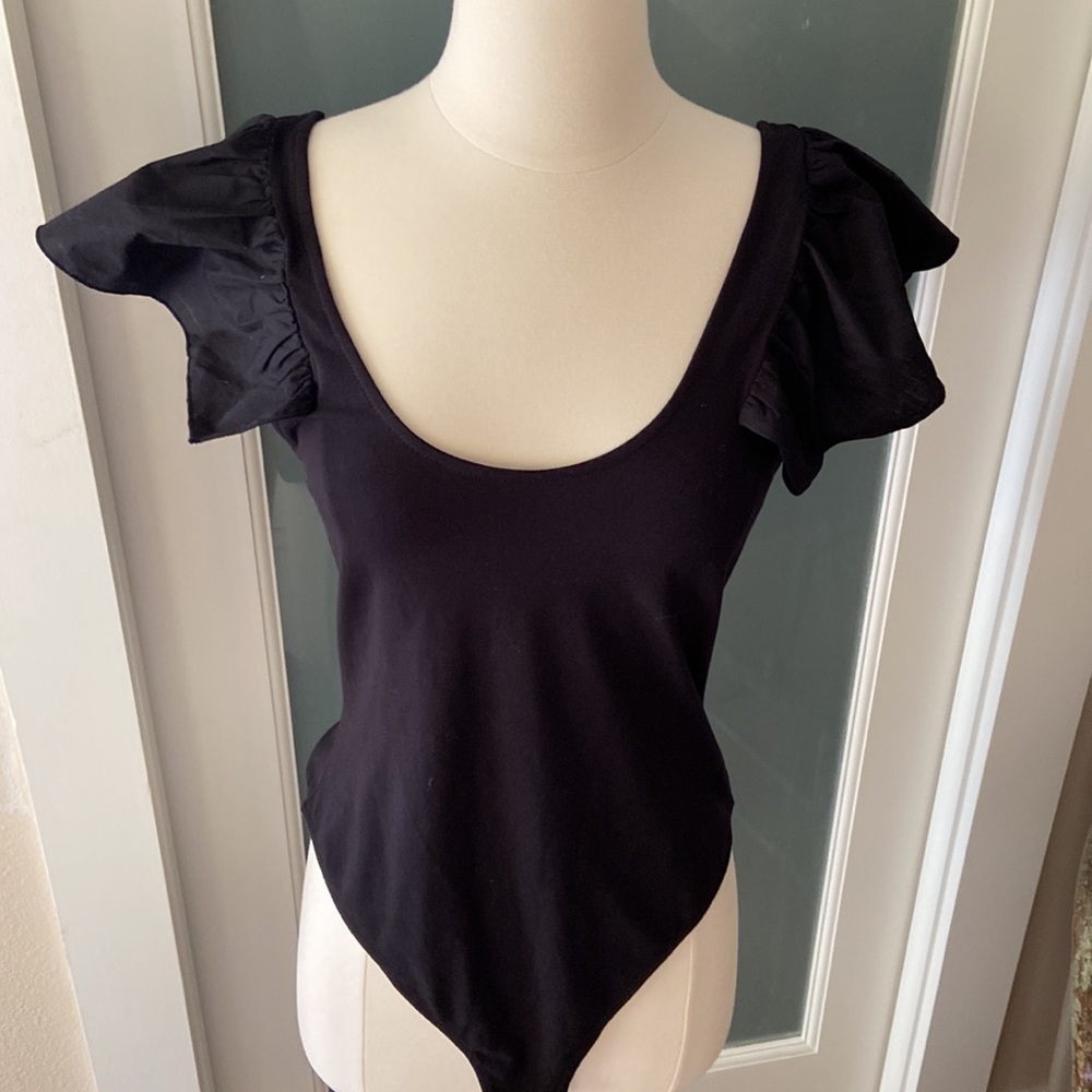 Zara Black Ruffled Sleeveless Scoop Neck Bodysuit New with Tags Size L